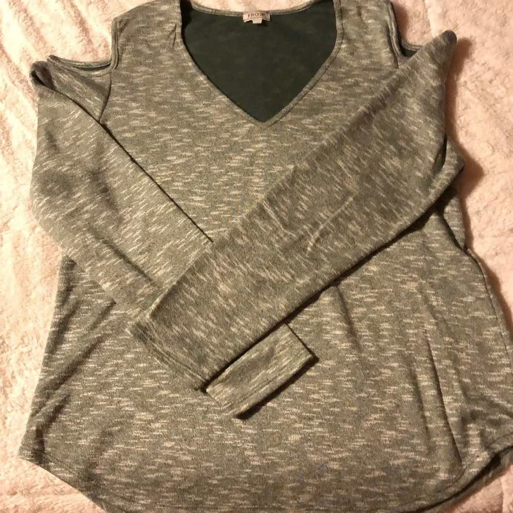 Long sleeve cold shoulder top